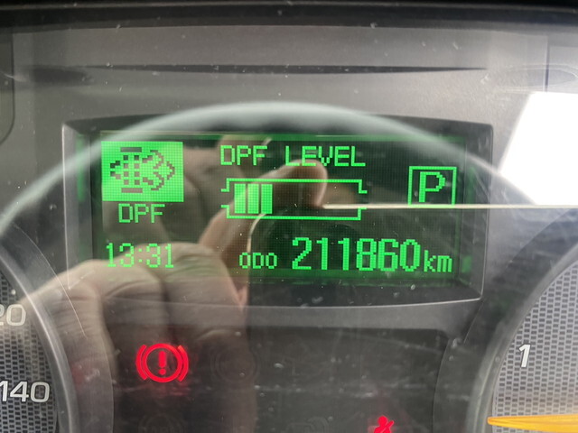 三菱ふそうキャンターアルミバン小型（2t・3t）[写真22]