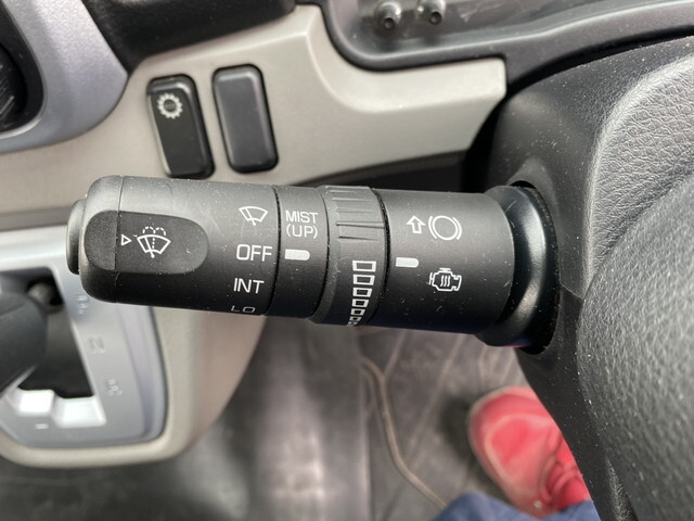 三菱ふそうキャンターアルミバン小型（2t・3t）[写真24]