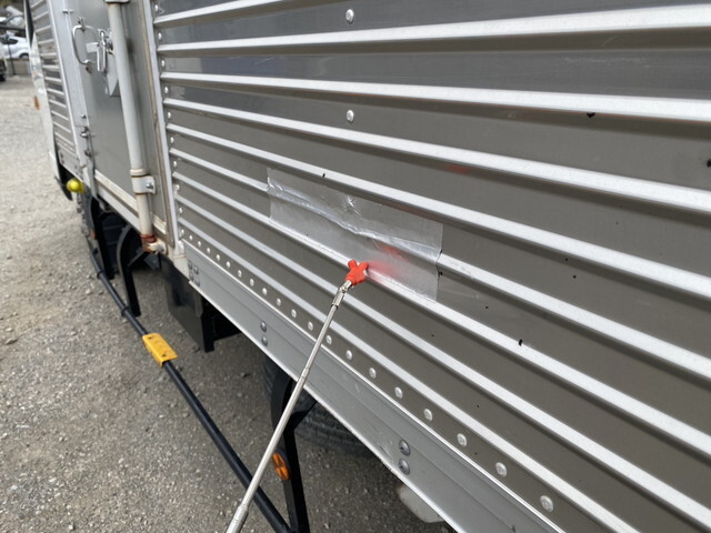 三菱ふそうキャンターアルミバン小型（2t・3t）[写真33]