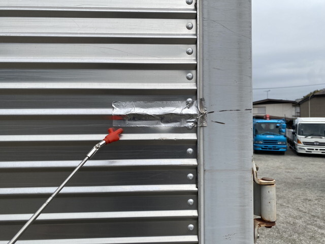 三菱ふそうキャンターアルミバン小型（2t・3t）[写真34]