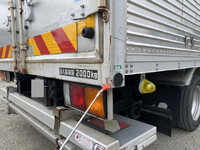 三菱ふそうキャンターアルミバン小型（2t・3t）[写真37]