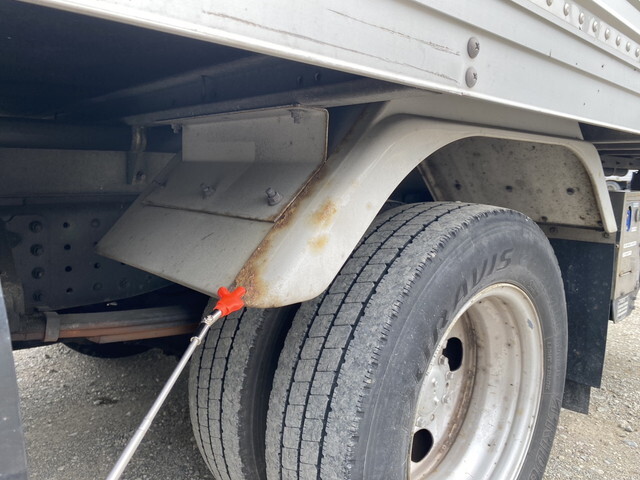 三菱ふそうキャンターアルミバン小型（2t・3t）[写真37]