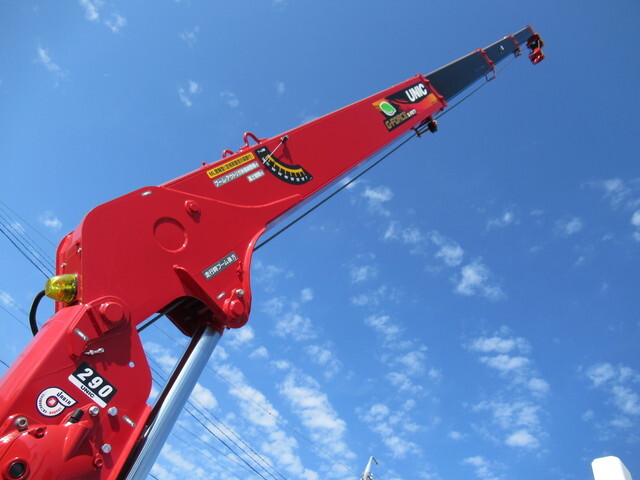 三菱ふそうキャンタークレーン4段小型（2t・3t）[写真10]