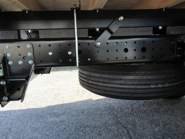 三菱ふそうキャンタークレーン4段小型（2t・3t）[写真16]