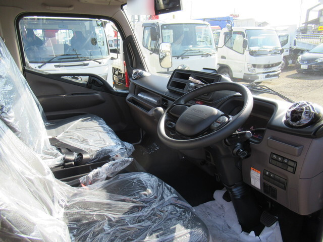 三菱ふそうキャンタークレーン4段小型（2t・3t）[写真24]