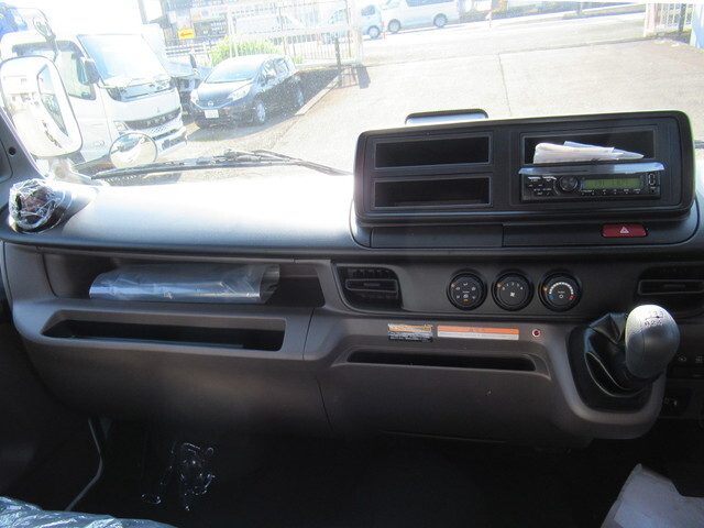 三菱ふそうキャンタークレーン4段小型（2t・3t）[写真26]