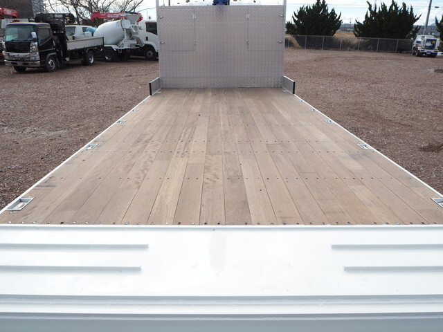 いすゞフォワードセルフクレーン4段増トン（6t・8t）[写真31]