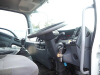 いすゞフォワードセルフクレーン4段増トン（6t・8t）[写真34]