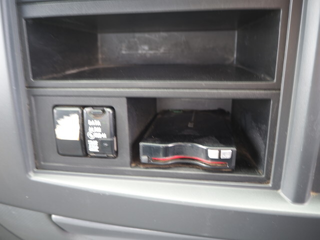 いすゞフォワードセルフクレーン4段増トン（6t・8t）[写真38]