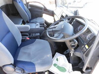 いすゞフォワードアルミウイング中型（4t）[写真15]