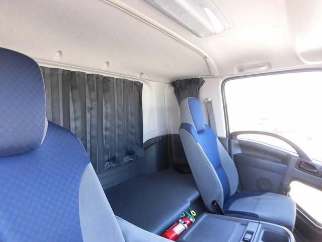 いすゞフォワードアルミウイング中型（4t）[写真15]