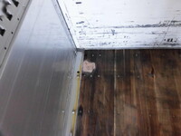 いすゞフォワードアルミウイング中型（4t）[写真26]