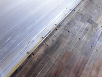 いすゞフォワードアルミウイング中型（4t）[写真28]