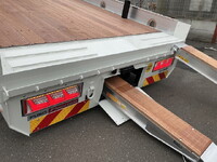 三菱ふそうファイターセルフクレーン4段増トン（6t・8t）[写真12]