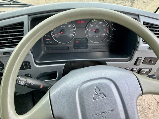 三菱ふそうファイターセルフクレーン4段増トン（6t・8t）[写真30]