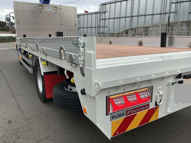 三菱ふそうファイターセルフクレーン4段増トン（6t・8t）[写真06]