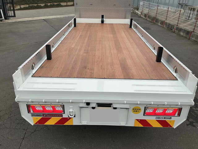 三菱ふそうファイターセルフクレーン4段増トン（6t・8t）[写真08]