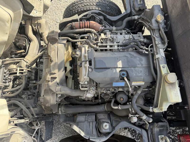 UDトラックスカゼットクレーン3段小型（2t・3t）[写真16]