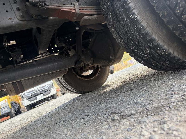 UDトラックスカゼットクレーン3段小型（2t・3t）[写真21]