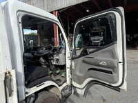 UDトラックスカゼットクレーン3段小型（2t・3t）[写真30]