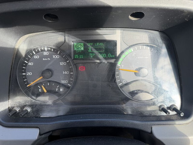 UDトラックスカゼットクレーン3段小型（2t・3t）[写真35]