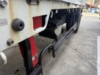 UDトラックスカゼットクレーン3段小型（2t・3t）[写真41]