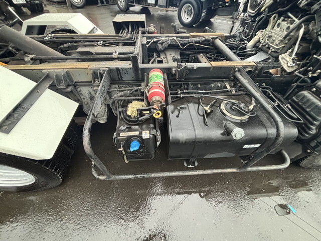 三菱ふそうキャンターパッカー車（塵芥車）小型（2t・3t）[写真19]