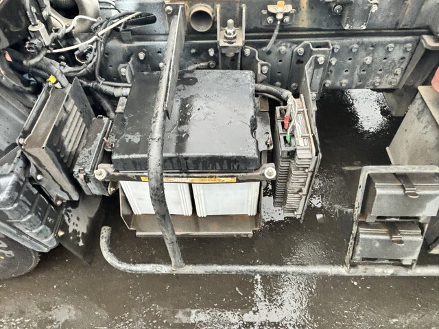 三菱ふそうキャンターパッカー車（塵芥車）小型（2t・3t）[写真21]