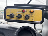 三菱ふそうキャンターパッカー車（塵芥車）小型（2t・3t）[写真33]