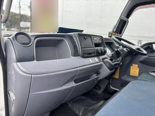 三菱ふそうキャンターパッカー車（塵芥車）小型（2t・3t）[写真38]