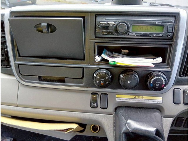 三菱ふそうキャンターパッカー車（塵芥車）小型（2t・3t）[写真11]