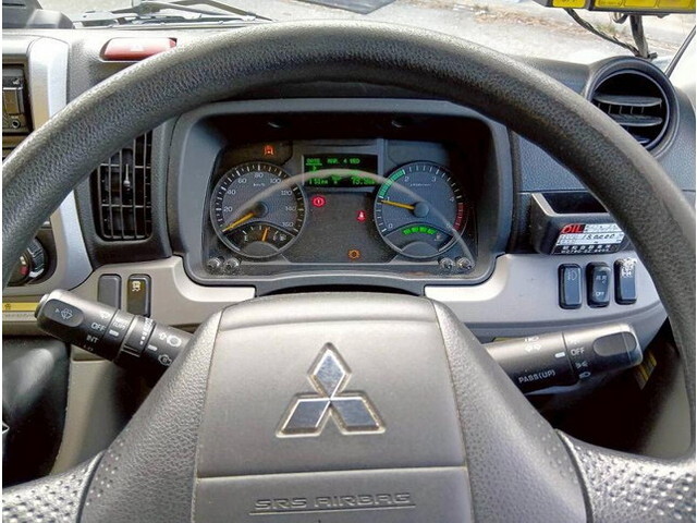 三菱ふそうキャンターパッカー車（塵芥車）小型（2t・3t）[写真12]