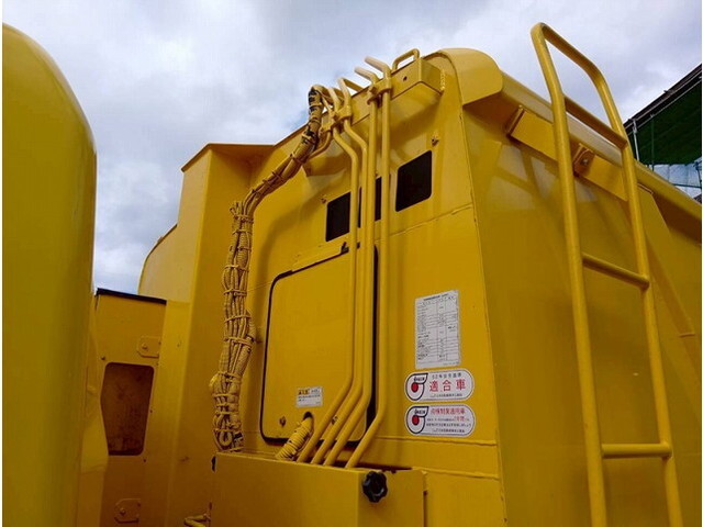 三菱ふそうキャンターパッカー車（塵芥車）小型（2t・3t）[写真21]