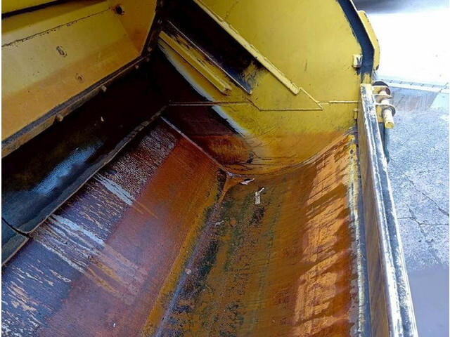 三菱ふそうキャンターパッカー車（塵芥車）小型（2t・3t）[写真32]