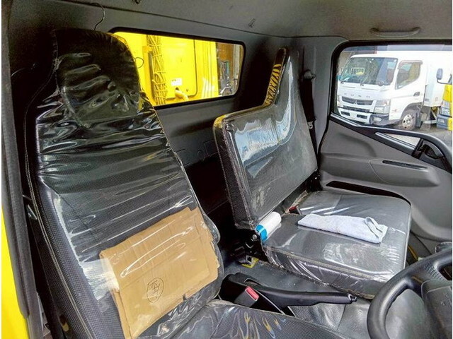 三菱ふそうキャンターパッカー車（塵芥車）小型（2t・3t）[写真09]