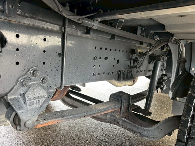 日野プロフィアアルミウイング大型（10t）[写真06]