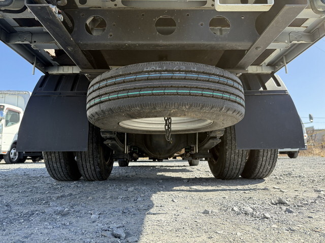 日野デュトロ平ボディ小型（2t・3t）[写真11]