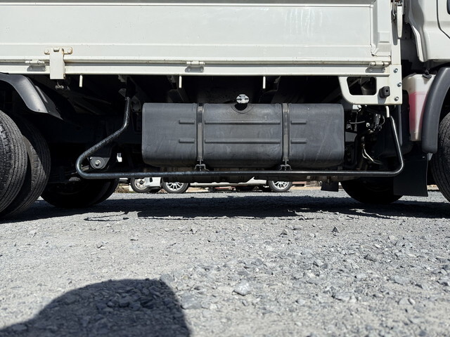 日野デュトロ平ボディ小型（2t・3t）[写真13]