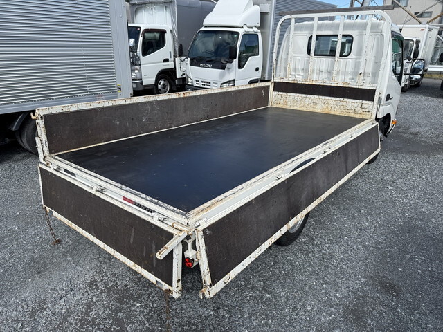 日野デュトロ平ボディ小型（2t・3t）[写真36]
