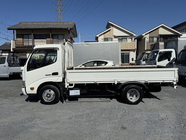 日野デュトロ平ボディ小型（2t・3t）[写真05]