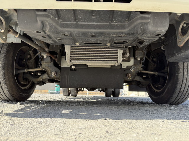 日野デュトロ平ボディ小型（2t・3t）[写真07]