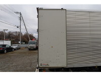 いすゞエルフアルミバン小型（2t・3t）[写真13]