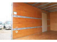 いすゞエルフアルミバン小型（2t・3t）[写真16]