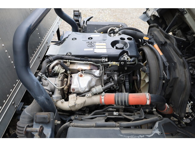 いすゞエルフアルミバン小型（2t・3t）[写真27]