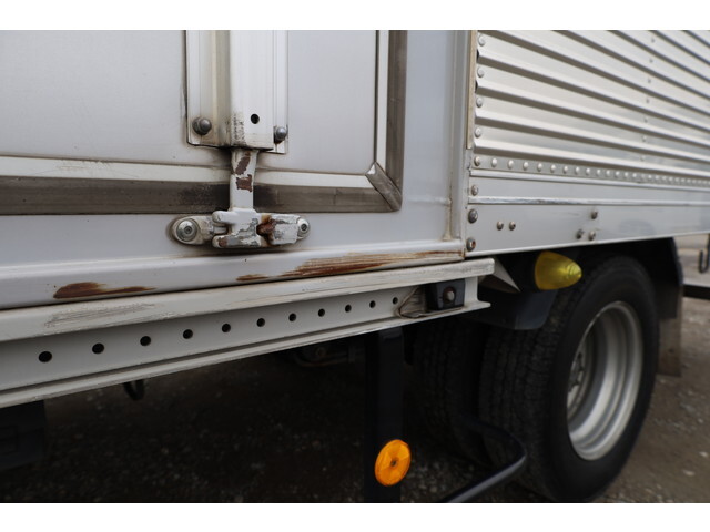 いすゞエルフアルミバン小型（2t・3t）[写真29]