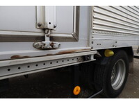 いすゞエルフアルミバン小型（2t・3t）[写真30]