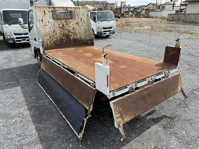 三菱ふそうキャンターダンプ小型（2t・3t）[写真12]