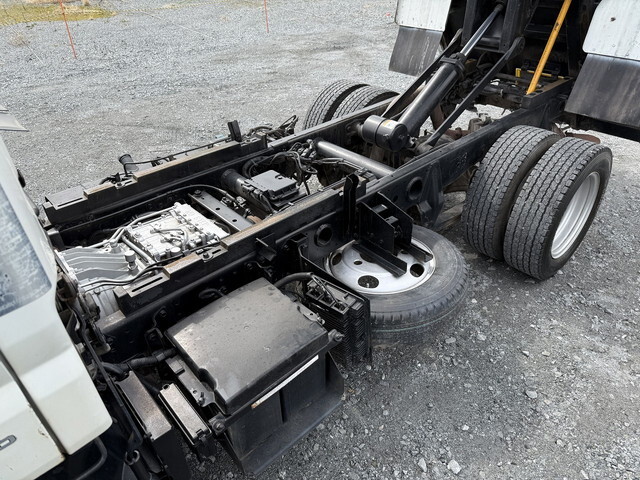 三菱ふそうキャンターダンプ小型（2t・3t）[写真23]