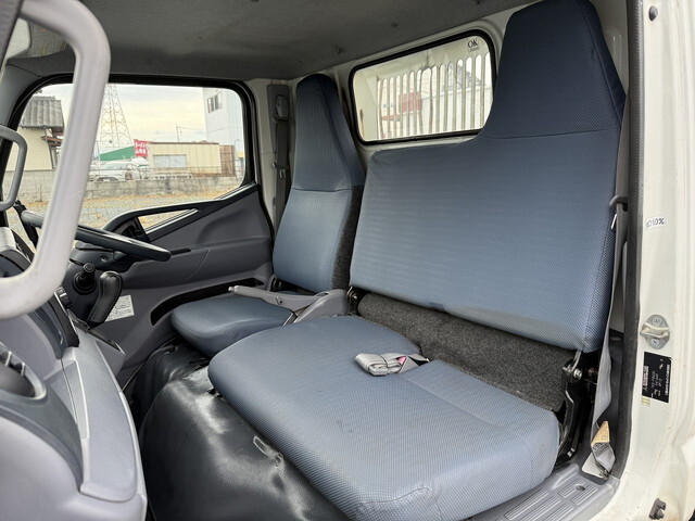 三菱ふそうキャンターダンプ小型（2t・3t）[写真38]