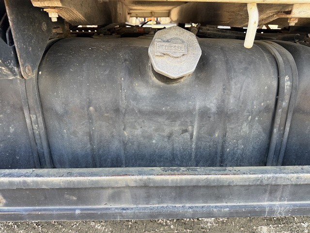 いすゞエルフ平ボディ小型（2t・3t）[写真29]